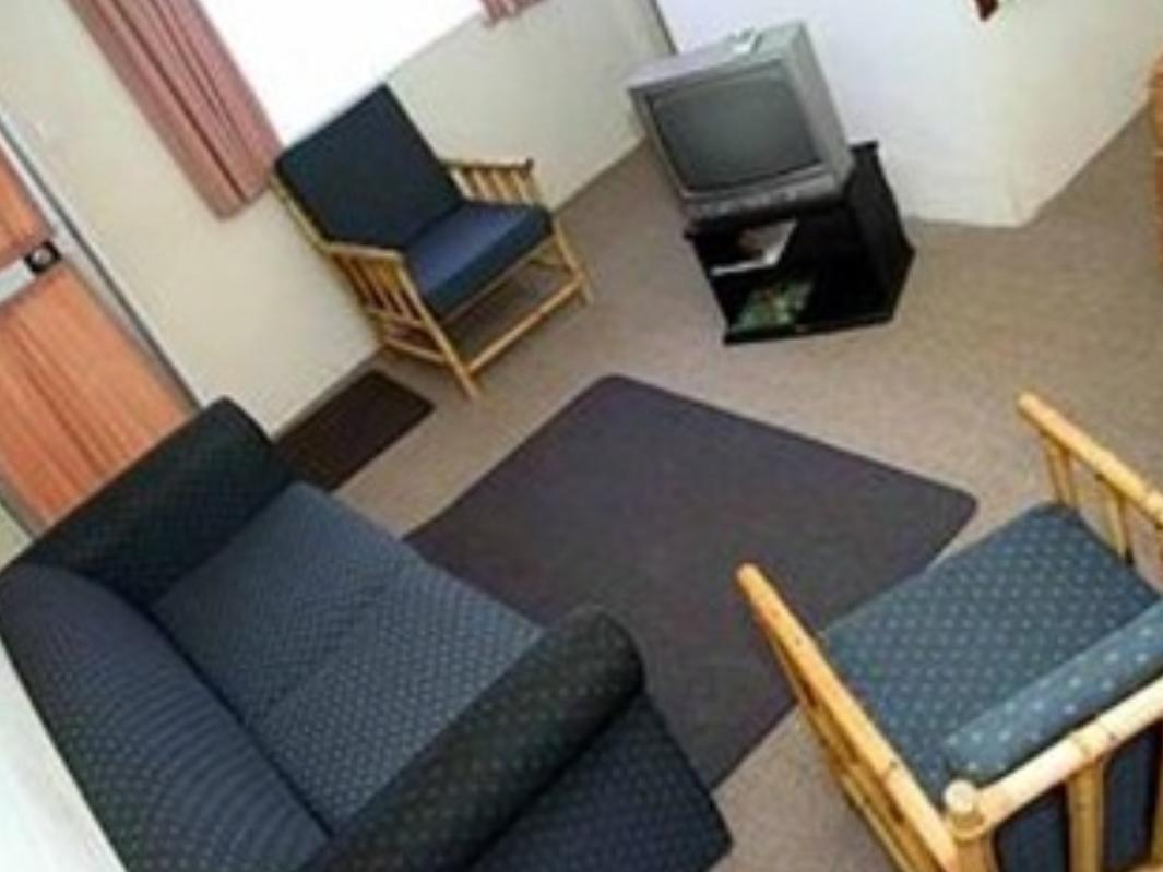 Midway Pacifica Lodge Лоуэр-Хатт Экстерьер фото